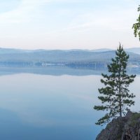 Летнее утро на озере Тургояк. :: Алексей Трухин