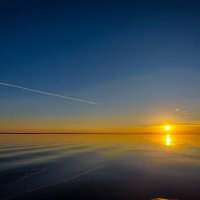 Вечерний закат на Рыбинке :: Николай Дергачев