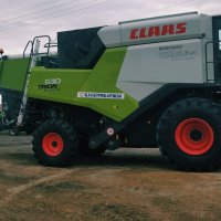 Техника в помощь хлебороба. :: Андрей Хлопонин Техника в помощь хлебороба. :: Андрей Хлопонин