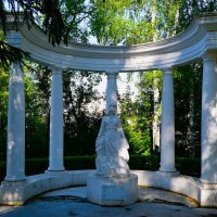 Чебоксары. Скульптура "Ылттансус" (Златовласка) :: Пётр Чернега