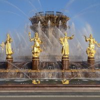 Фонтан Дружба народов :: <<< Наташа >>>