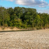 Река Кубань мелеее, когда на горе Эльбрус перестает таять снег :: Игорь Сикорский
