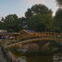 В парке Гагарина в Самаре :: Олег Манаенков