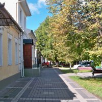 Осенние  улицы  Симферополя :: Валентин Семчишин