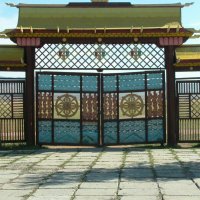 Ворота Иволгинского дацана. :: Наталья Лунева 