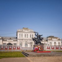 г. Александров. Привокзальная площадь :: Сергей Цветков г. Александров. Привокзальная площадь :: Сергей Цветков