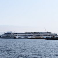 теплоход Михаил Ломоносов :: Любовь ***