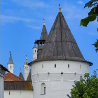 Ростовский кремль. Башни и башенки... :: Galina 