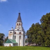 Распятская церковь-колокольня :: Сергей Цветков Распятская церковь-колокольня :: Сергей Цветков