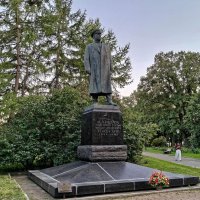 Фёдору Ивановичу Толбухину :: Валерий Судачок