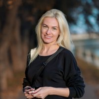 На прогулке по городу. :: Олег Чернышев