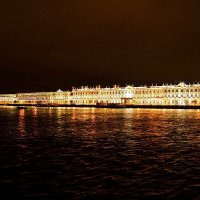 "Стрелка В-О"... Нева... Эрмитаж... Иллюминация... (кадр 8) :: Игорь Тельцов