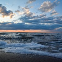 Прибой на малиновом :: Grishkov S.M.