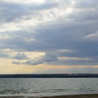 Тучи над Цимлянском водохранилищем :: Александр Стариков