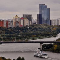 Теплоход Бородино :: Анатолий Колосов Теплоход Бородино :: Анатолий Колосов