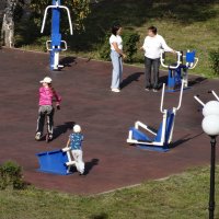 СПОРТИВНАЯ ПЛОЩАДКА :: СЕРГЕЙ ФИЛОЧКИН