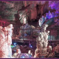 Грузия. Экскурсия в пещеру Прометея. :: Ольга Довженко Грузия. Экскурсия в пещеру Прометея. :: Ольга Довженко