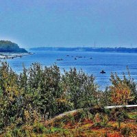 Сентябрь... Первый снег на Юганской Оби и рыбаки! :: Владимир 