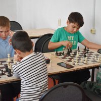 Перво-наперво напугать соперника...) :: Константин Штарк