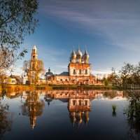 Монастырь на рассвете! :: Валерий 