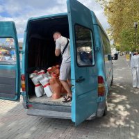 «Кукол сняли с нитки длинной, и засыпав нафталином, в виде тряпок сложат..» :: Alexey YakovLev