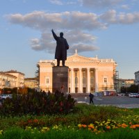 Площадь В.И. Ленина :: Владимир Звягин Площадь В.И. Ленина :: Владимир Звягин