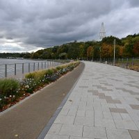 Набережная :: Валерий Пославский