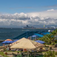 Набережная в городе Сочи :: Игорь Сикорский