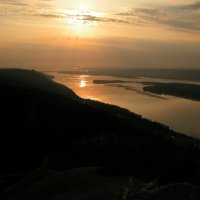 Закат над Волгой :: Наталья Лунева 