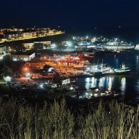 Над синей улицей портовой Всю ночь сияют маяки. :: fillarret-2