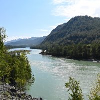 Над рекой :: Валерий Медведев