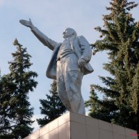 Учитья, учиться и учиться, товарищи! Иначе также будете стоять с протянутой рукой и просить донаты! :: Андрей Заломленков