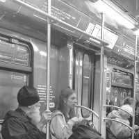 Случайный кадр. В метро. :: Любимова Ольга 