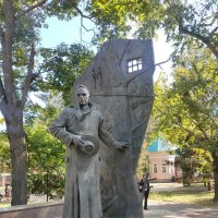 Курск. Памятник писателю Константину Воробьеву :: Ирэн Курск. Памятник писателю Константину Воробьеву :: Ирэн