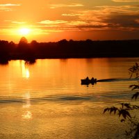 Вечер на реке. :: Михаил Колосов 