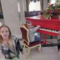 В театре :: Андрей Хлопонин