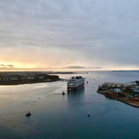 ЛАЙНЕР ПО ВОЛНАМ ЛАЗУРНЫХ ВОЛН...ВСТРЕТИМСЯ ЧЕРЕЗ МЕСЯЦ :: Mila .