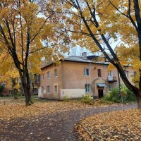 теплый дворик :: Артём 