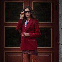 Мария в образе со стильным сочетанием цвета :: Viktoria Anufrieva Мария в образе со стильным сочетанием цвета :: Viktoria Anufrieva