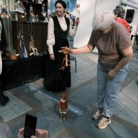 Люди и куклы :: Сергей Золотавин