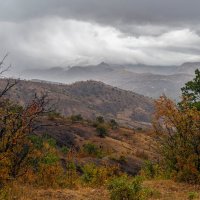 ливень в горах :: Виталий Емельянов