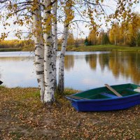 Лодка ждет рыбака :: Сергей Ц