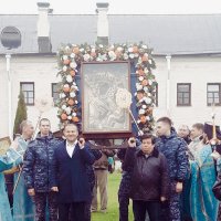 Перенос иконы :: Сергей Кочнев