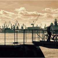 My magic Petersburg_00700_р. Нева. Набережная Лейтенанта Шмидта :: Станислав Лебединский