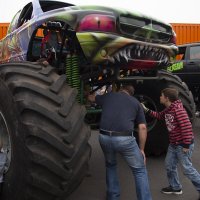 *** :: Вадим Вайс