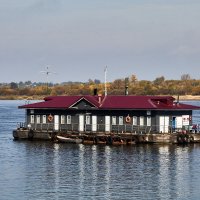Дебаркадер на Волге у Балахны :: Алексей Р.