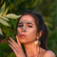 Гламурная Мария в рисунках лиственных теней :: Viktoria Anufrieva