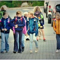 ШКОЛЬНИКИ... :: Elvira E. 