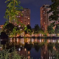 Нижнее озеро в Долине Роз. Кишинёв. :: Леонид Школьный