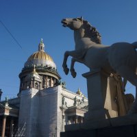 Скульптуры Паоло Трискорни у ЦВЗ "Манеж" :: zavitok *